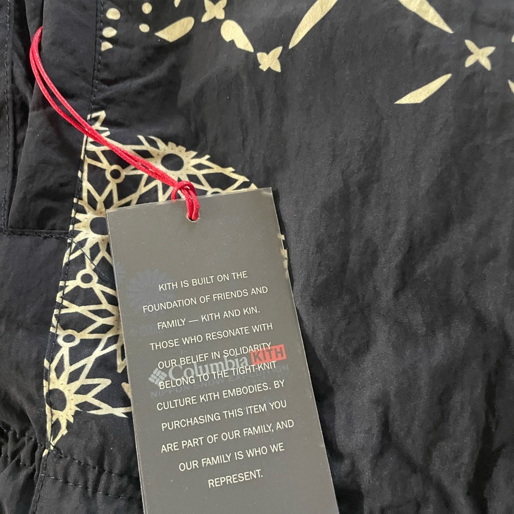 Kith Columbia NSE Reversible Nocturnal Montsuki Jacket size Large In hand - Picture 15 of 15